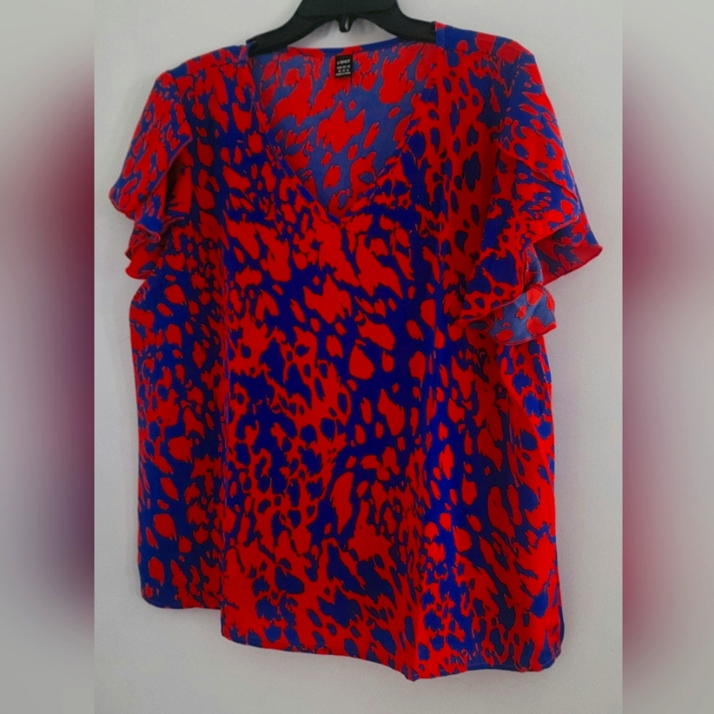 Size XL womens blouse NWOT